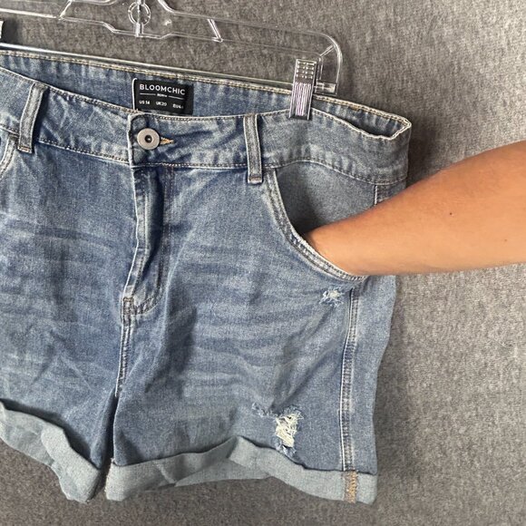 BloomChic Denim Shorts Womens 16 Blue Distressed Rolled Hem Mid Rise Stretch Poc - Picture 10 of 16
